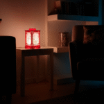 Luminária Oriental Vermelha • Design Floral Tradicional • Luz LED Quente Aconchegante • Decoração Elegante